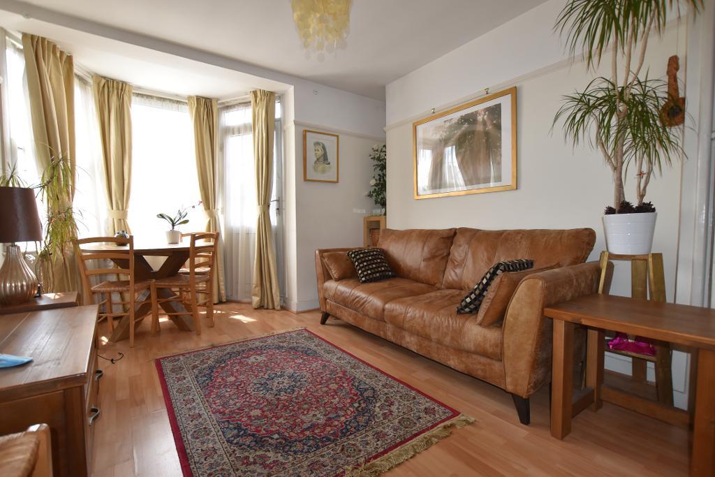 Becklow Gardens, Shepherds Bush, London, W12 9HA