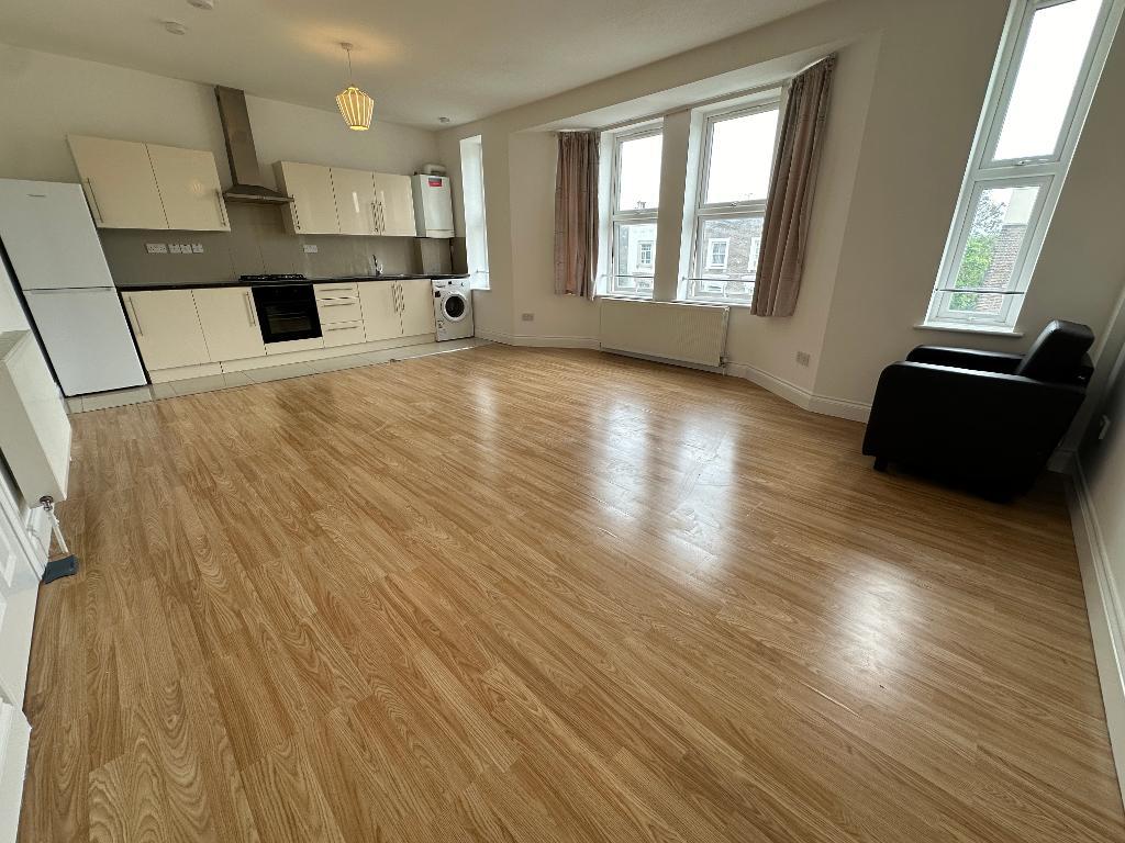 The Vale, Uxbridge Road, Acton, London, W3 7SB