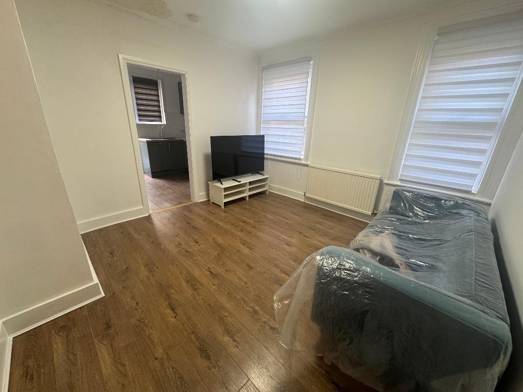 Collingbourne Road, Shepherds Bush, London, W12 0JG