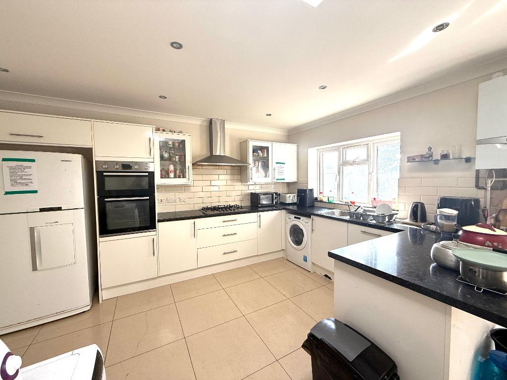 Priory Close, Denham, UB9 5AU